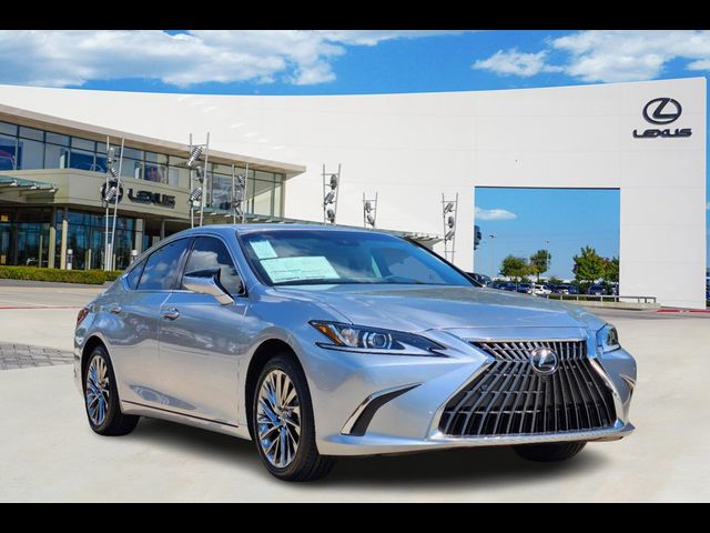 2024 Lexus ES 300h Luxury