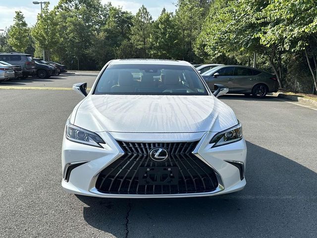 2024 Lexus ES 300h Luxury