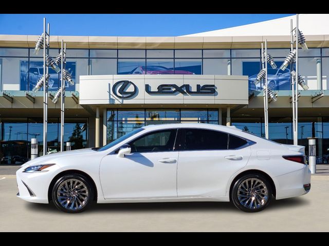 2024 Lexus ES 300h Ultra Luxury