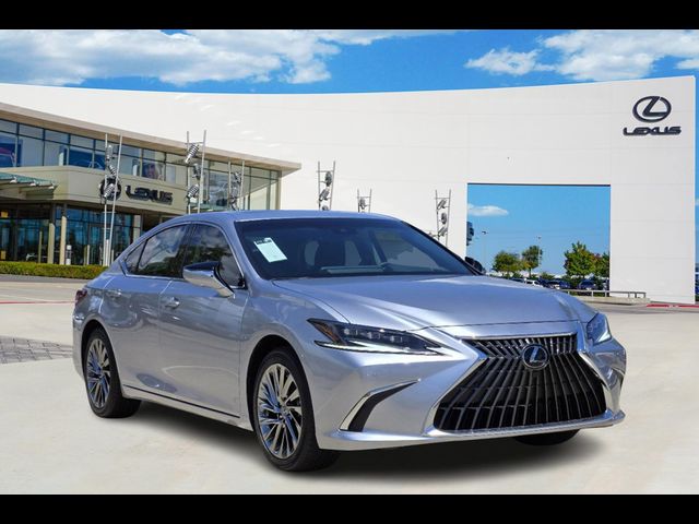 2024 Lexus ES 300h Ultra Luxury