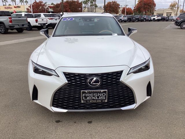 2024 Lexus IS 300