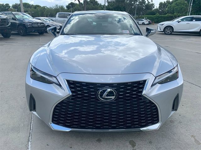 2024 Lexus IS 300