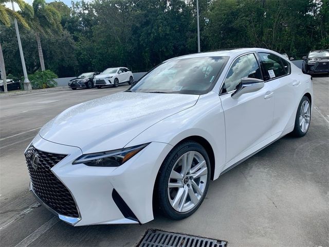 2024 Lexus IS 300