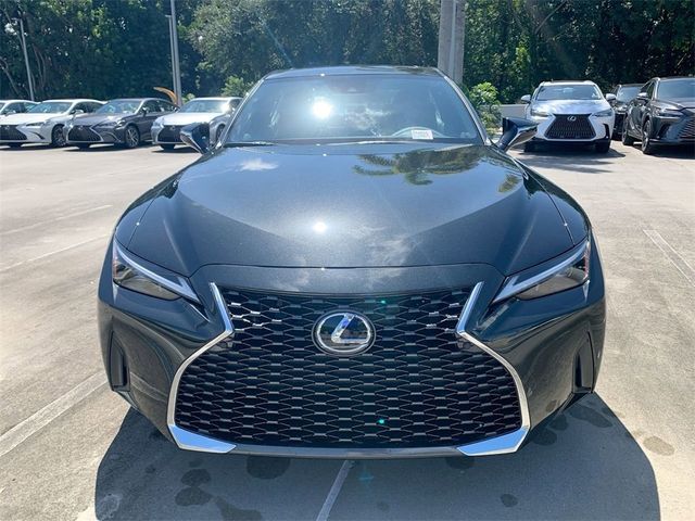 2024 Lexus IS 300