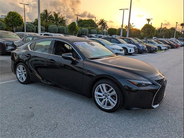 2024 Lexus IS 300