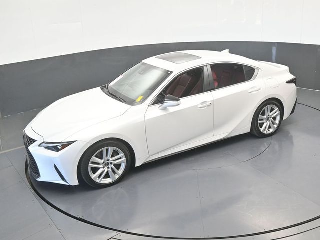 2024 Lexus IS 300