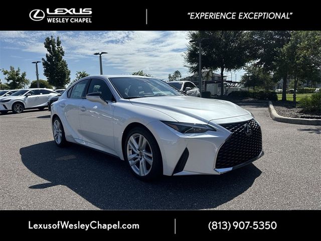 2024 Lexus IS 300