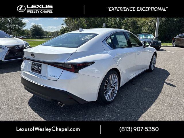 2024 Lexus IS 300