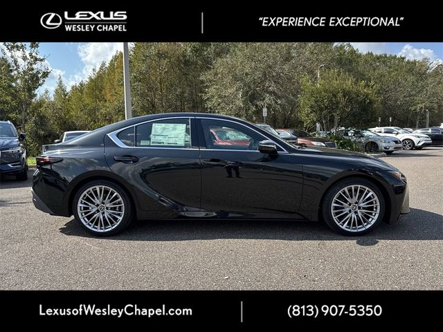 2024 Lexus IS 300