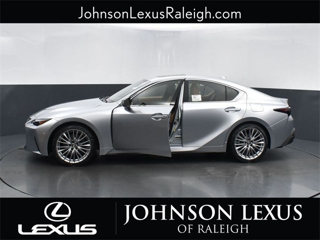 2024 Lexus IS 300