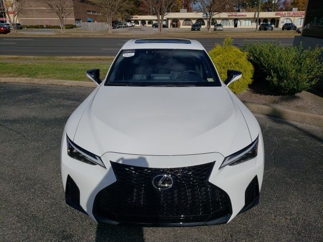 2024 Lexus IS 