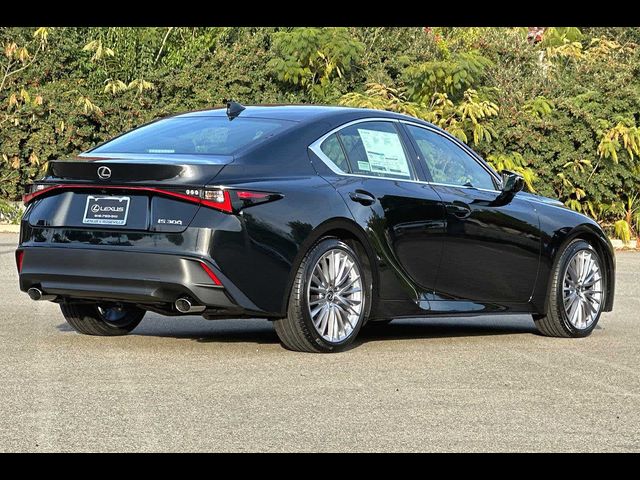 2024 Lexus IS 300