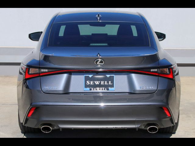 2024 Lexus IS 300