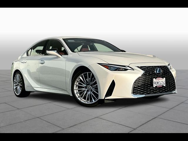 2024 Lexus IS 300