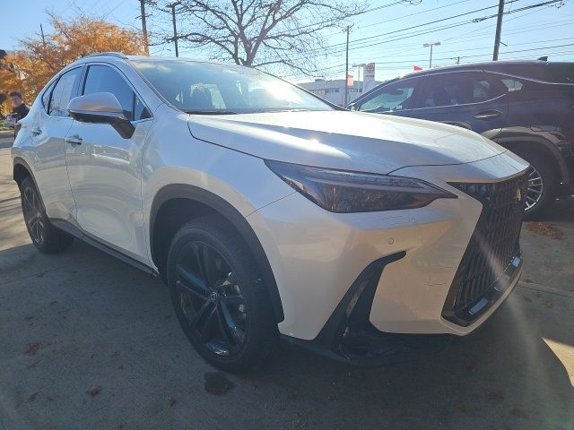 2024 Lexus NX 450h+ Luxury