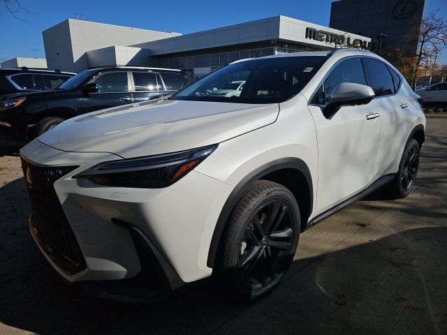 2024 Lexus NX 450h+ Luxury