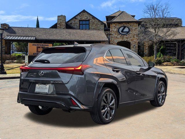 2024 Lexus UX 