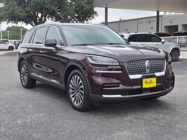 2024 Lincoln Aviator Premiere