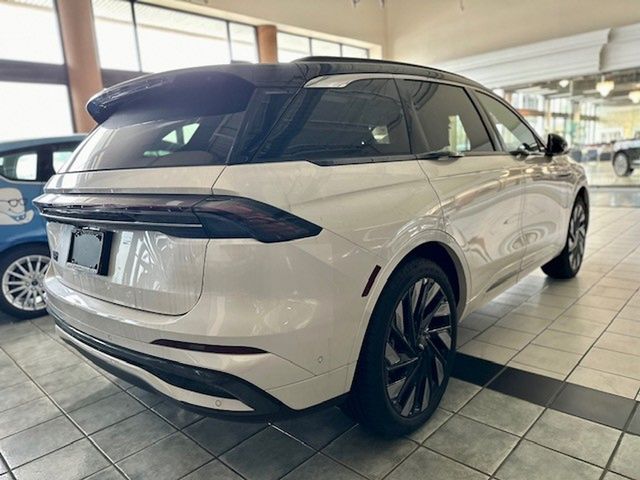 2024 Lincoln Nautilus Black Label