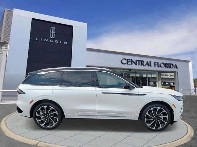 2024 Lincoln Nautilus Black Label