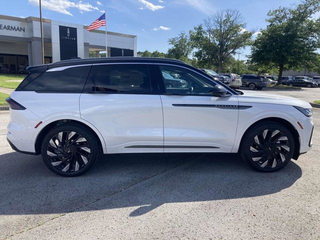 2024 Lincoln Nautilus Black Label