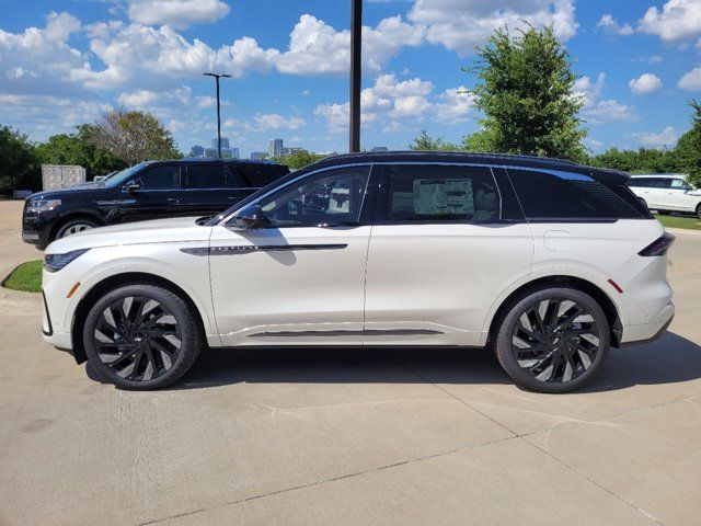 2024 Lincoln Nautilus Black Label