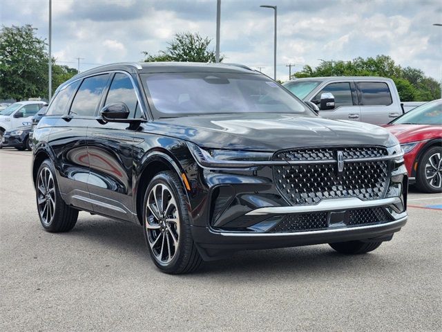 2024 Lincoln Nautilus Black Label