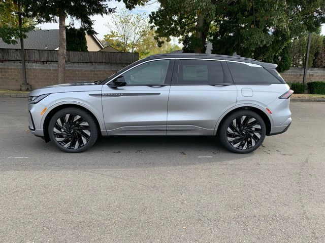 2024 Lincoln Nautilus Black Label