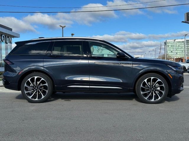 2024 Lincoln Nautilus Black Label