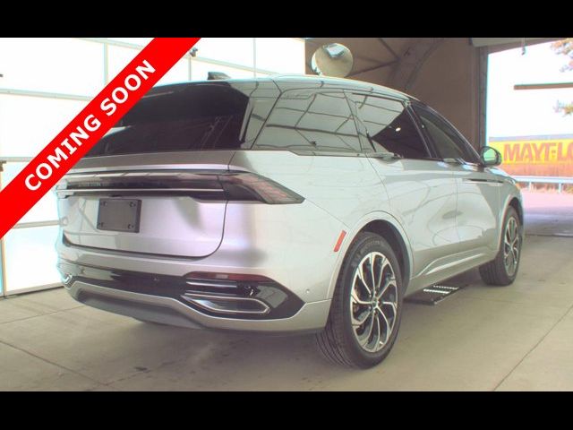 2024 Lincoln Nautilus Reserve