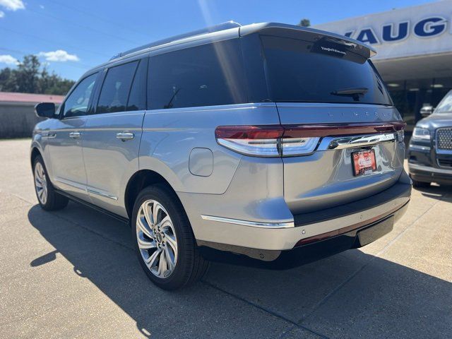 2024 Lincoln Navigator Premiere