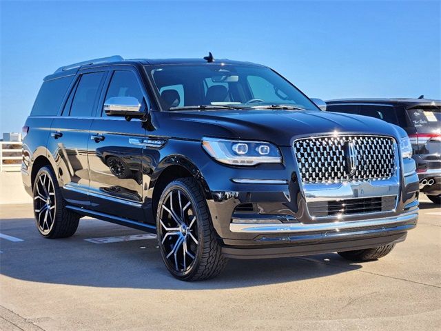 2024 Lincoln Navigator Black Label