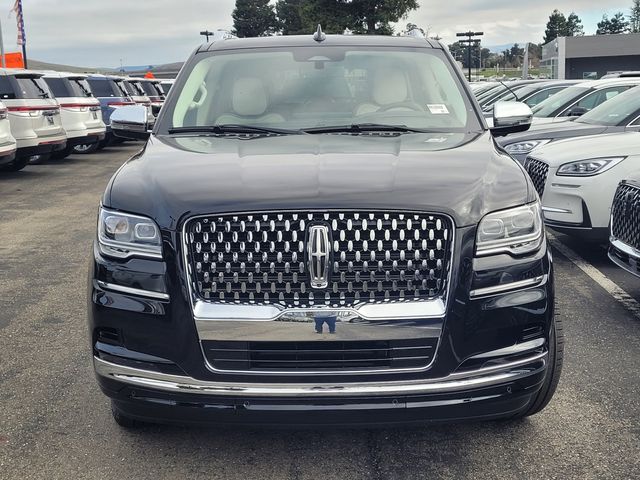 2024 Lincoln Navigator Black Label