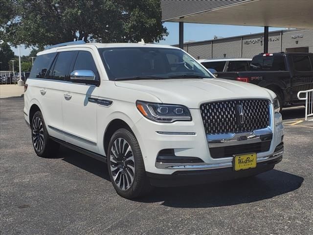 2024 Lincoln Navigator Black Label