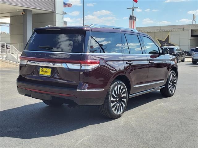 2024 Lincoln Navigator Black Label