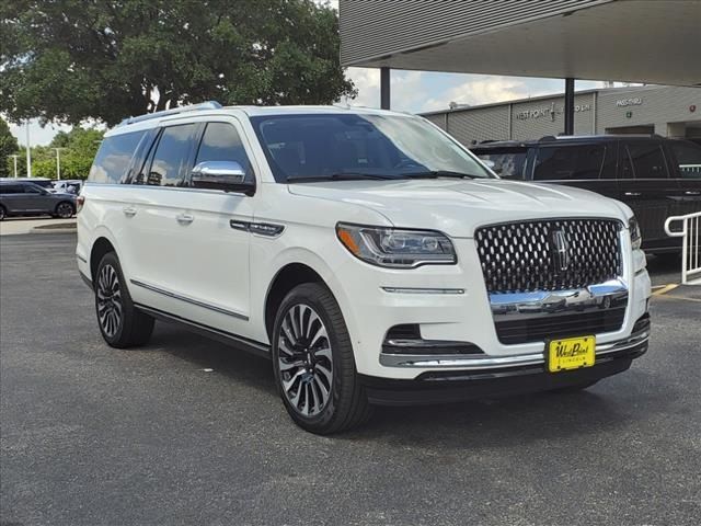 2024 Lincoln Navigator L Black Label