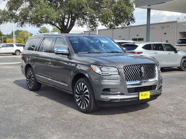 2024 Lincoln Navigator L Black Label