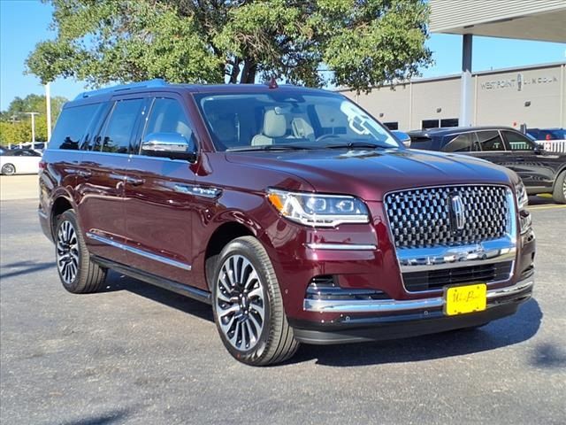 2024 Lincoln Navigator L Black Label