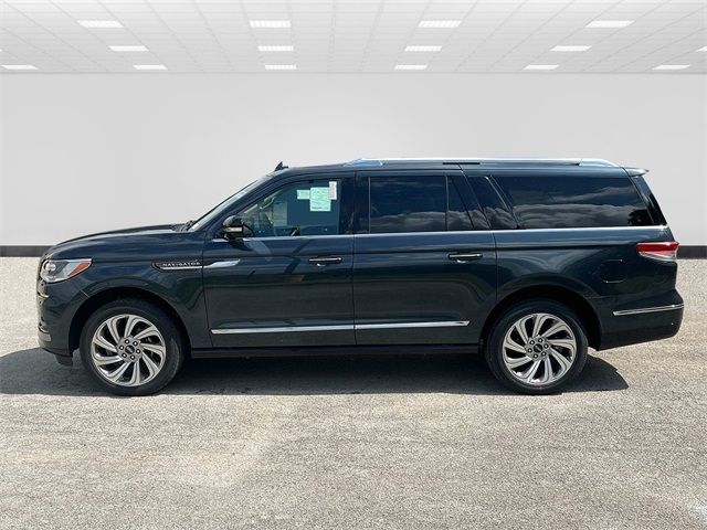 2024 Lincoln Navigator L Reserve