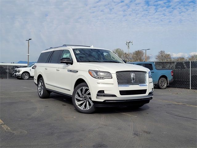 2024 Lincoln Navigator L Reserve