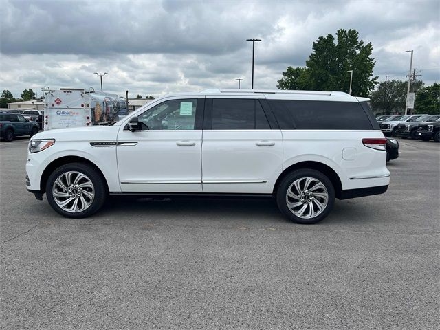 2024 Lincoln Navigator L Reserve