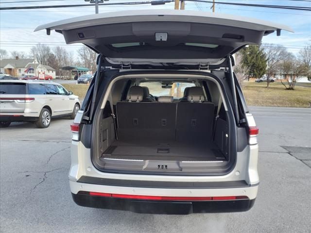 2024 Lincoln Navigator L Reserve