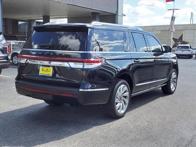 2024 Lincoln Navigator L Reserve