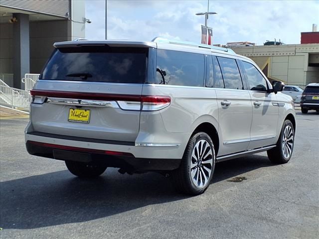 2024 Lincoln Navigator L Reserve