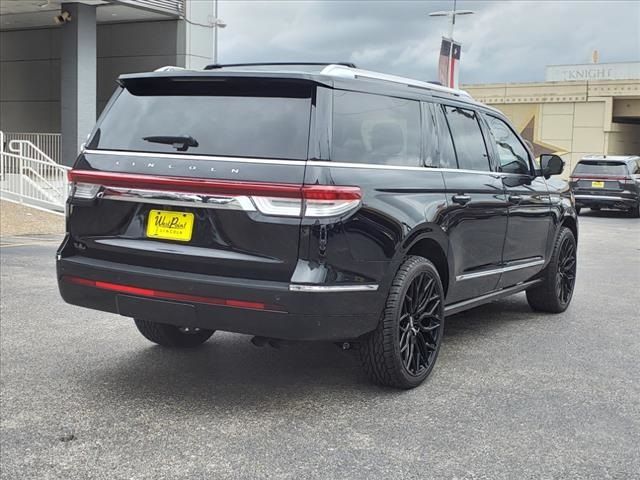 2024 Lincoln Navigator L Reserve