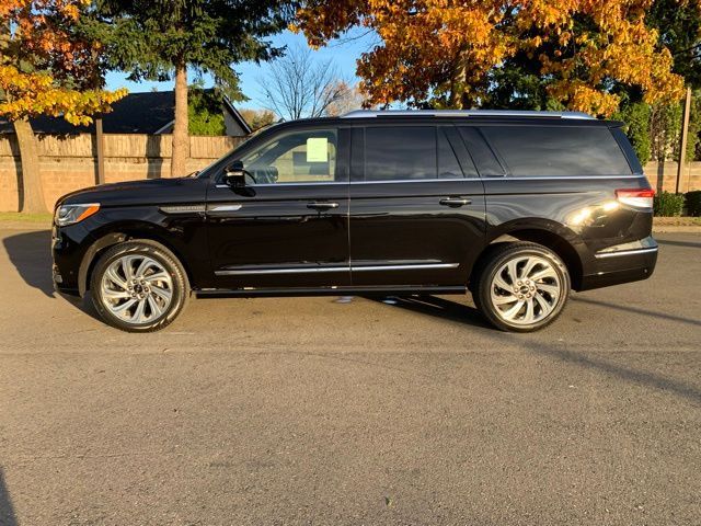 2024 Lincoln Navigator L Reserve