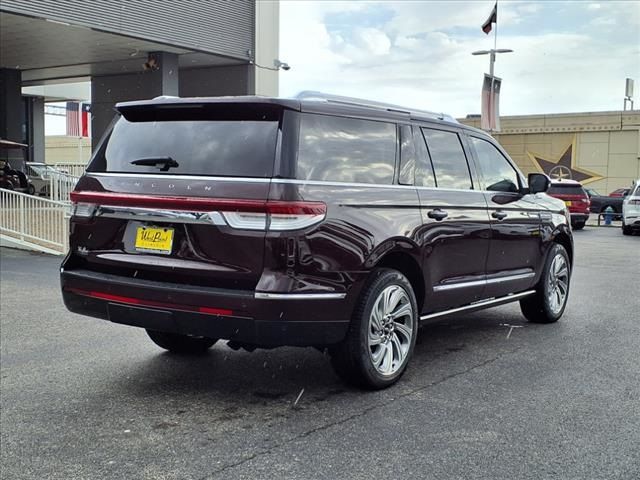 2024 Lincoln Navigator L Reserve