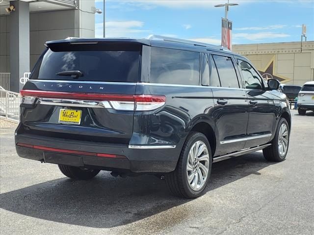 2024 Lincoln Navigator L Reserve