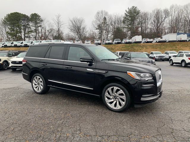 2024 Lincoln Navigator Premiere