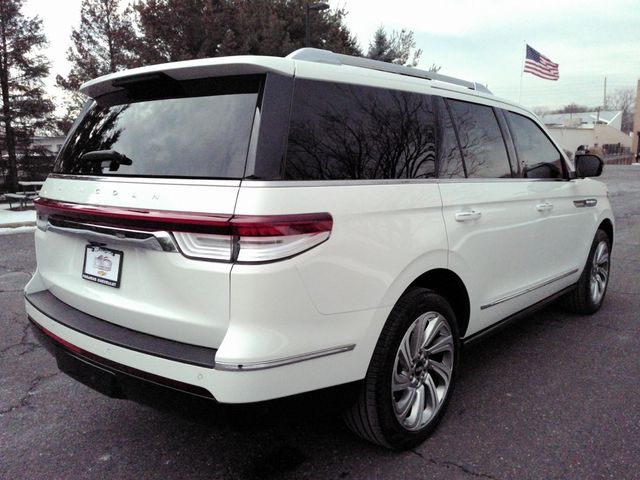 2024 Lincoln Navigator Premiere